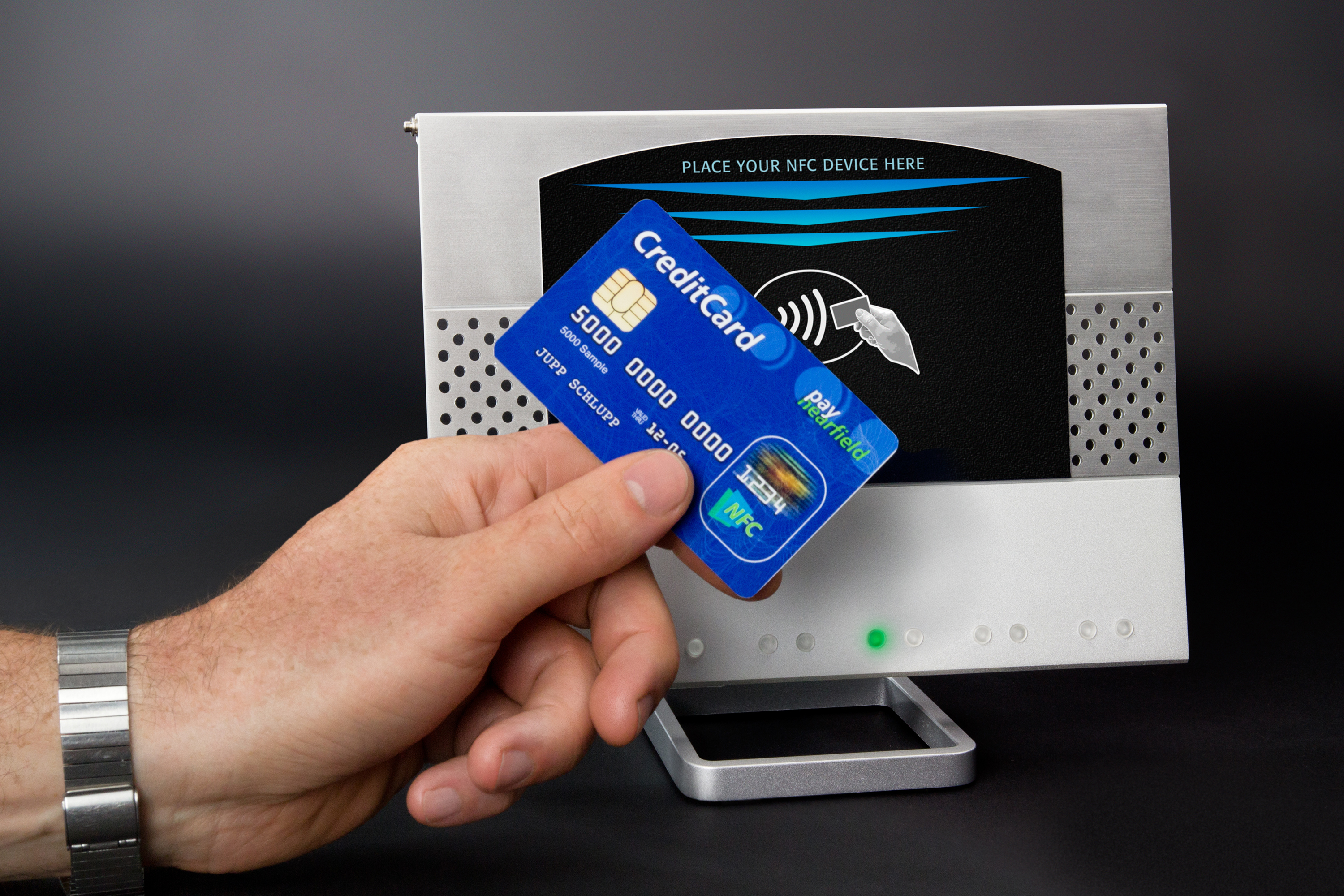 Kontaktlose Zahlung mit einer Kreditkarte